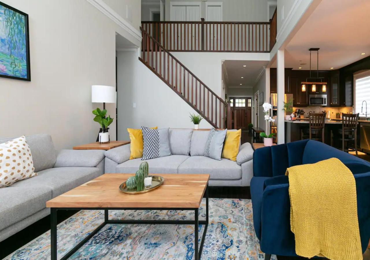 Bellamy Manor Large Home With 5Beds! In Langford 빅토리아 외부 사진