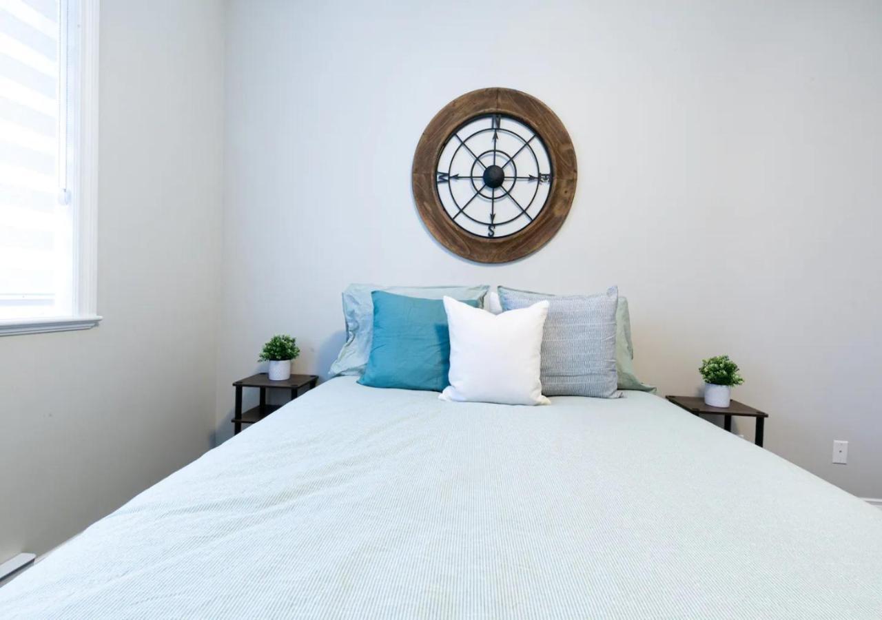Bellamy Manor Large Home With 5Beds! In Langford 빅토리아 외부 사진