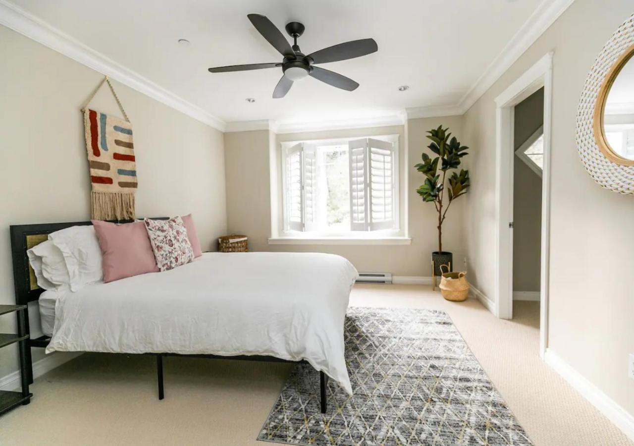 Bellamy Manor Large Home With 5Beds! In Langford 빅토리아 외부 사진